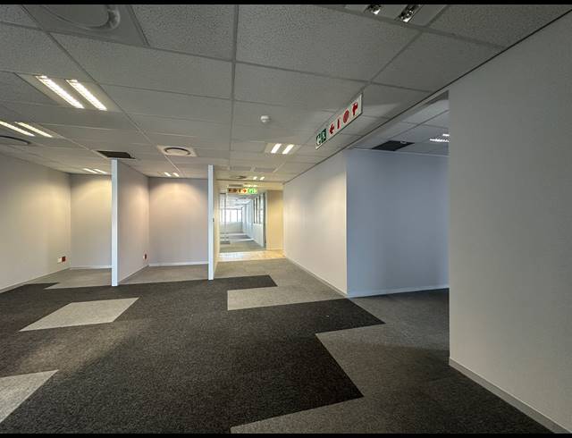 680M² OFFICE TO LET IN CENTURION CENTRAL